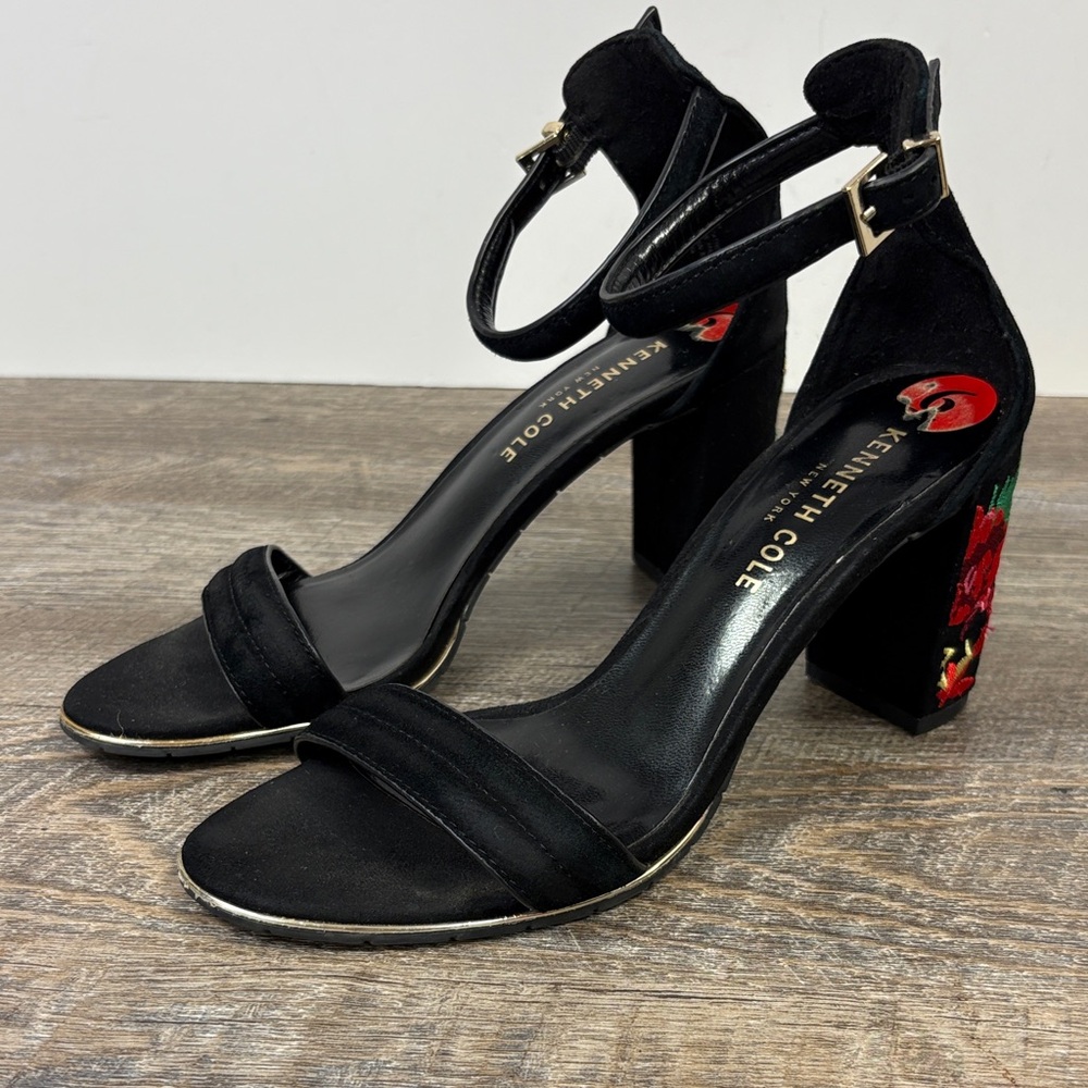 Kenneth Cole “Lisa” Black Suede Embroidered Block Heel Sandals (Size 6M)
